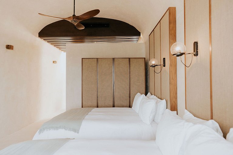 Tul050 - Mansión frente al mar en Tulum