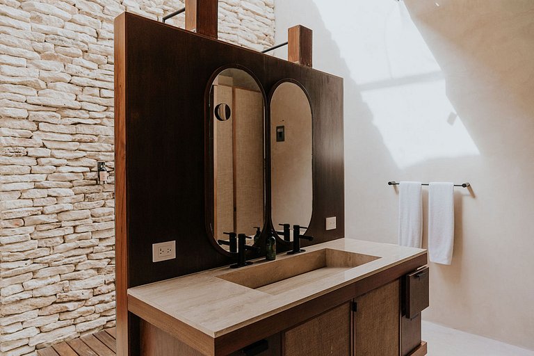 Tul050 - Mansión frente al mar en Tulum