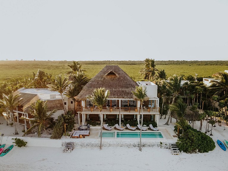 Tul050 - Manoir en bord de mer à Tulum