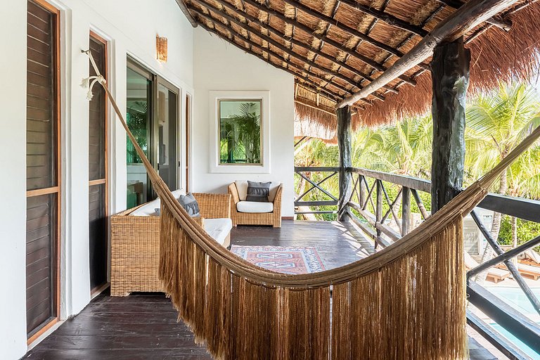 Tul051 - Exclusiva villa frente al mar en Tulum