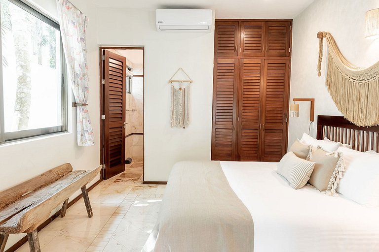 Tul051 - Exclusiva villa frente al mar en Tulum