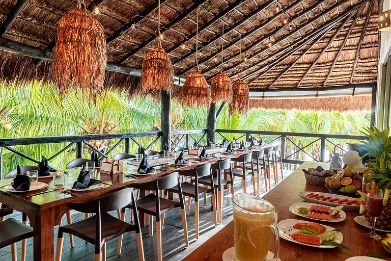 Tul051 - Exclusiva villa frente al mar en Tulum