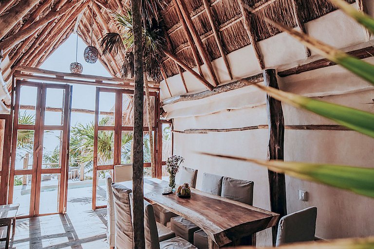 Tul054 - Beachfront tropical villa in Tulu