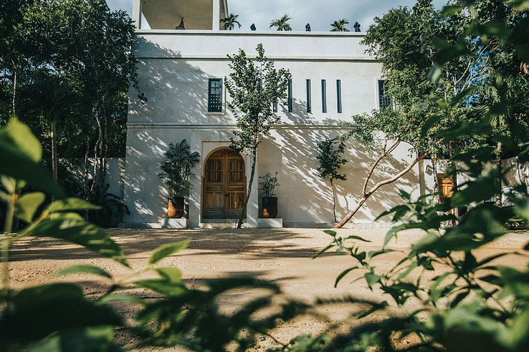Tul056 - Majestic villa in Tulum