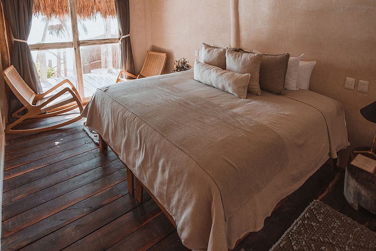 Tul057 - Beachfront 2-Bedroom Villa with Private Pool in Tul