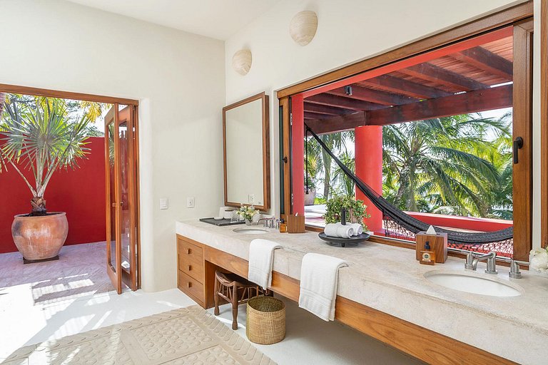 Ptm006 - Beautiful villa with pool and beautiful sea view