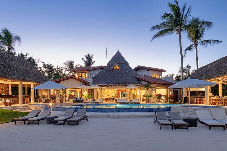 Ptm021 – Villa de luxo frente ao mar em Punta Mita