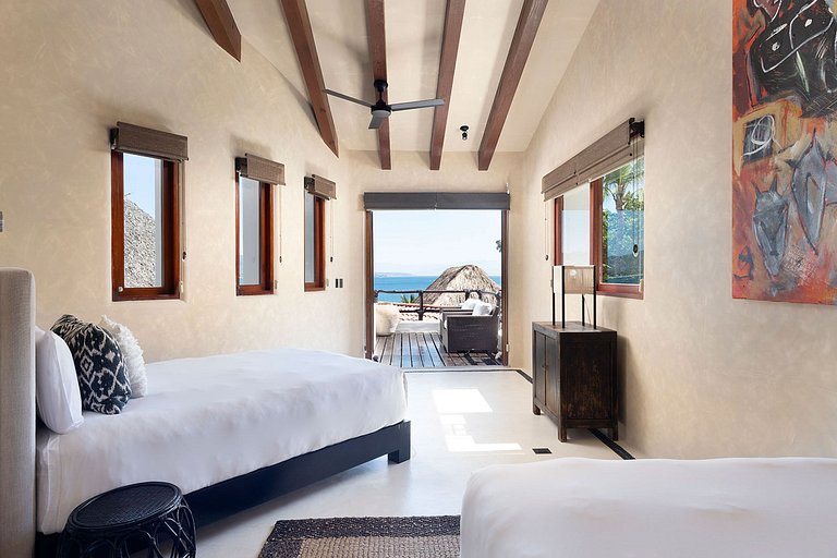 Ptm021 – Expansive luxury oceanfront villa in Punta Mita