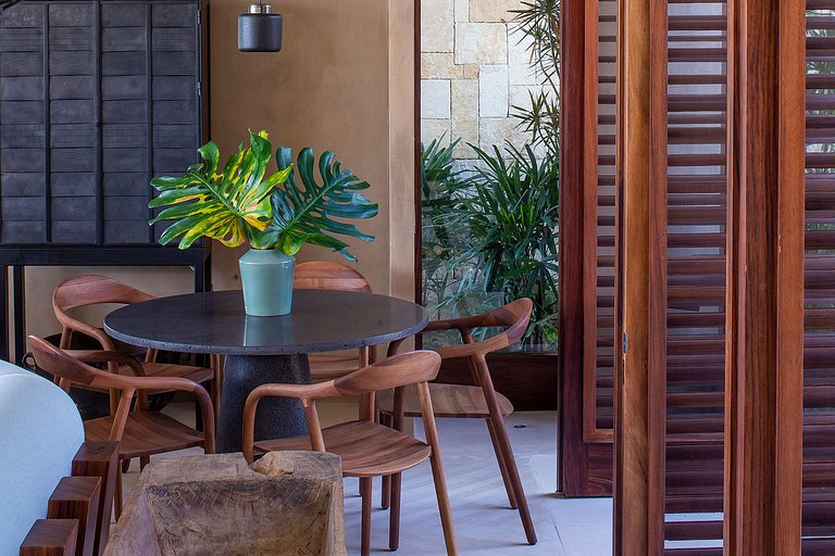 Ptm024 – Stylish beachfront villa in Punta Mita