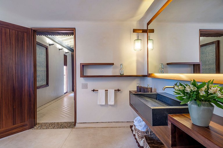 Ptm024 – Stylish beachfront villa in Punta Mita