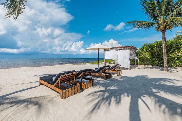 Coz001 - Wonderful Beachfront Villa in Cozumel
