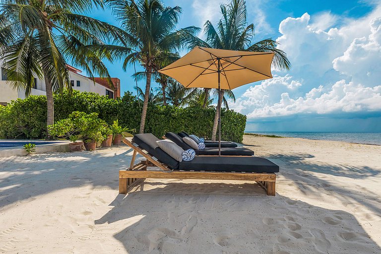 Coz001 - Wonderful Beachfront Villa in Cozumel