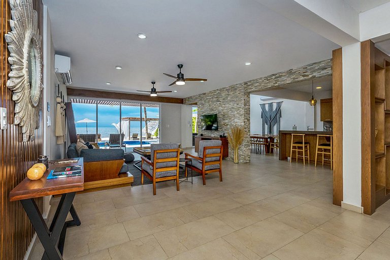 Coz001 - Wonderful Beachfront Villa in Cozumel