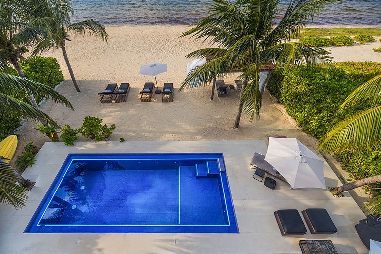 Coz001 - Wonderful Beachfront Villa in Cozumel