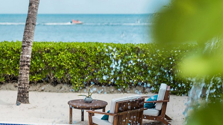 Coz003 - Beachfront villa in Cozumel