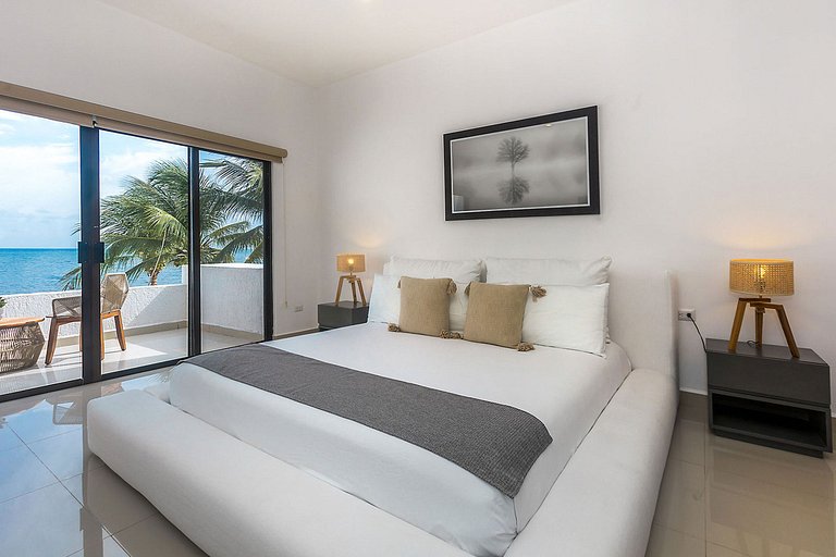 Coz003 - Beachfront villa in Cozumel