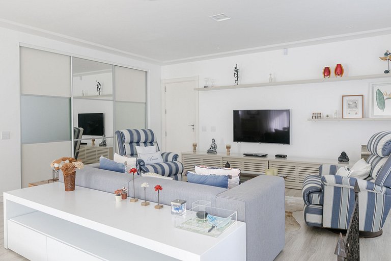 Ang020 - Mansão de luxo em condomínio de Mangaratiba