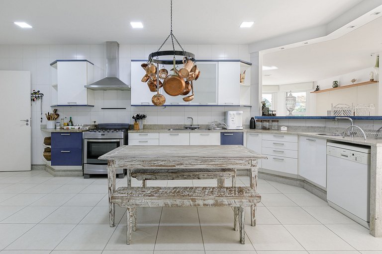 Ang020 - Mansão de luxo em condomínio de Mangaratiba