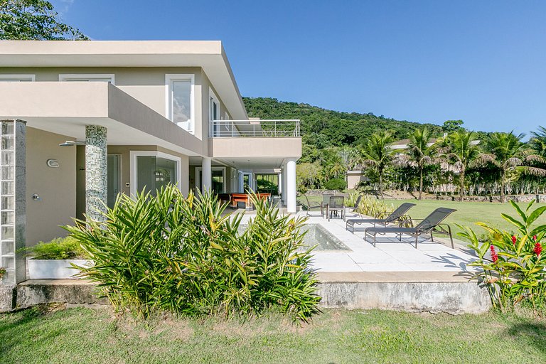 Ang020 - Mansão de luxo em condomínio de Mangaratiba