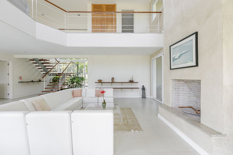 Ang020 - Mansão de luxo em condomínio de Mangaratiba