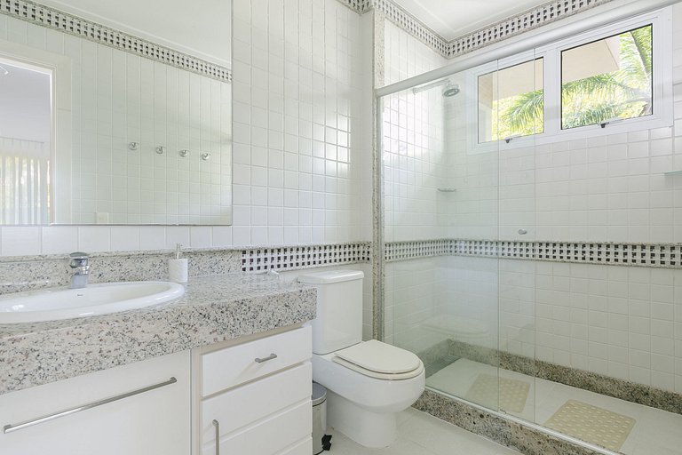 Ang020 - Mansão de luxo em condomínio de Mangaratiba