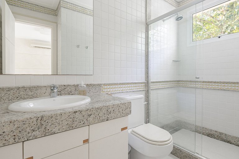 Ang020 - Luxueuse villa dans une copropriété à Mangaratiba