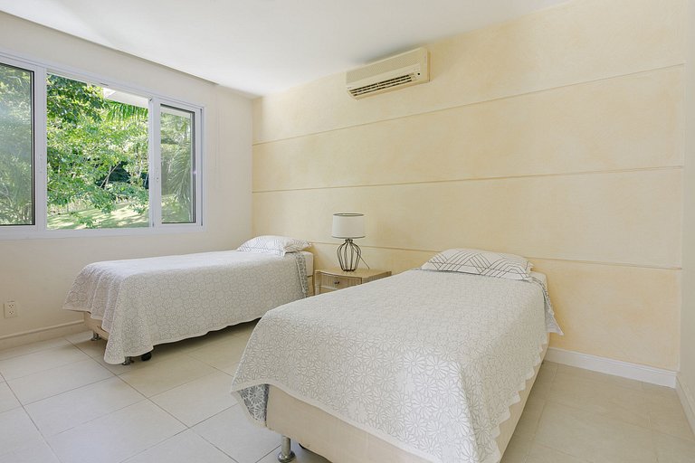 Ang020 - Luxueuse villa dans une copropriété à Mangaratiba