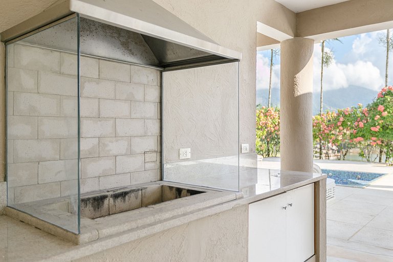 Ang020 - Mansão de luxo em condomínio de Mangaratiba