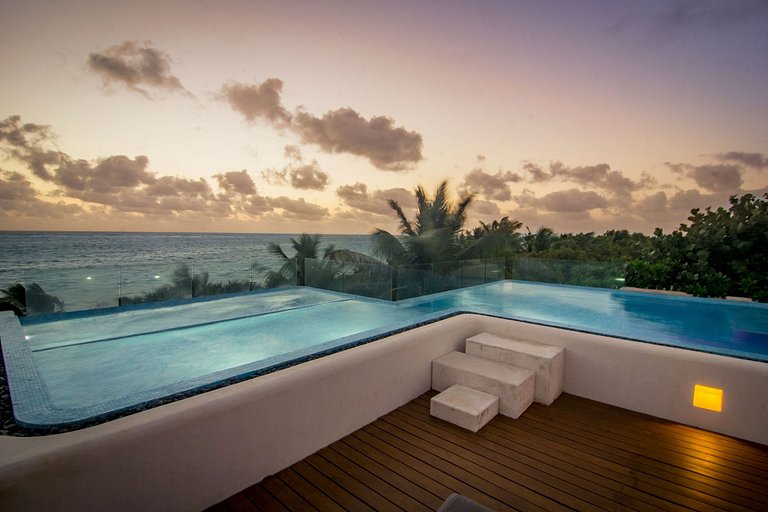 Tul048 - Casa frente al mar con 4 suites en Tulum