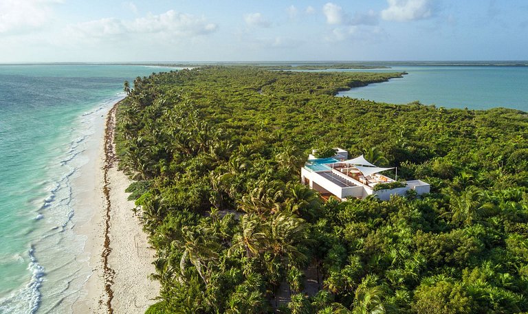 Tul048 - Villa en bord de mer avec 4 suites à Tulum