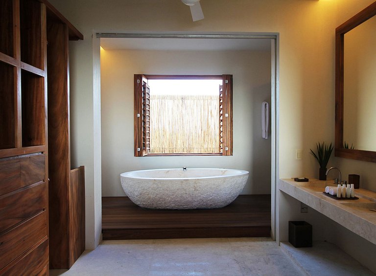 Tul048 - Villa en bord de mer avec 4 suites à Tulum