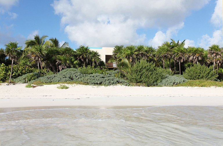 Tul048 - Villa en bord de mer avec 4 suites à Tulum