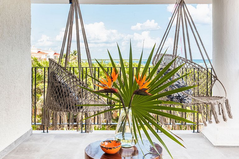 Tul059 - Charming beachfront villa in Tulum
