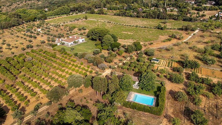 Lis007 - Charmante maison de campagne avec piscine privée, à