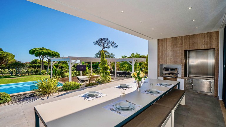 Alg028 - Luxurious Villa in Vilamoura, Algarve
