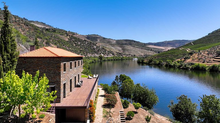 Dou010 - Exquis Refuge sur le Douro