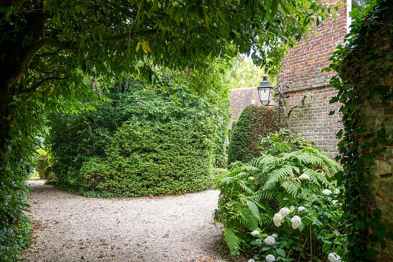 Idf005 - Charming historical property in Gerberoy