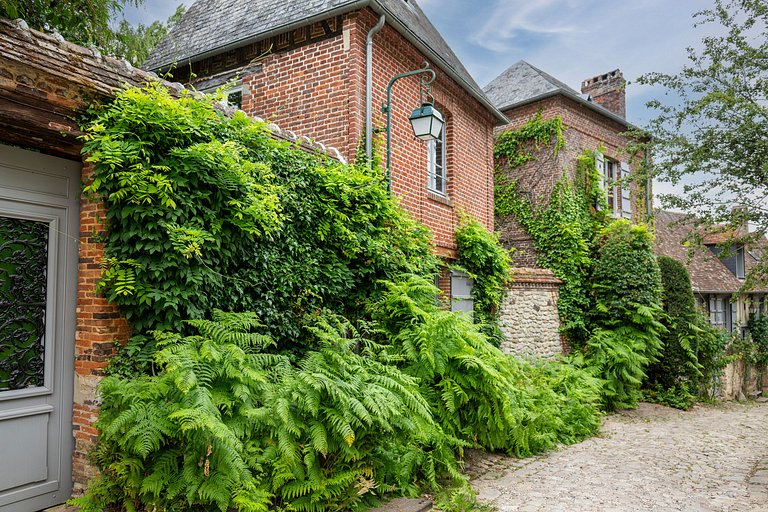 Idf005 - Charming historical property in Gerberoy