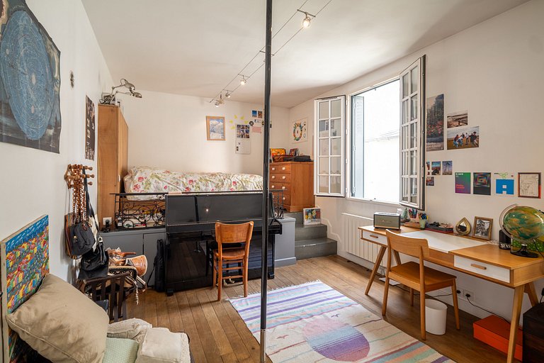 Par036 - Beautiful townhouse for rent in Paris