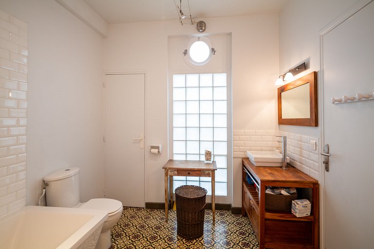 Par036 - Beautiful townhouse for rent in Paris