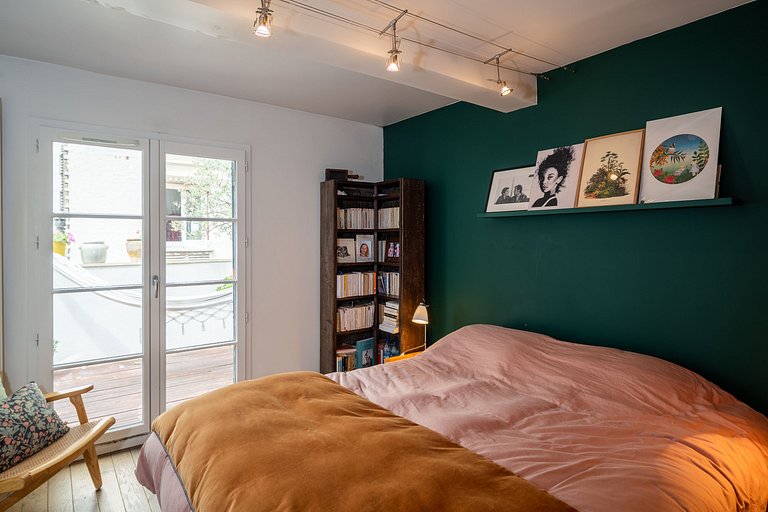 Par036 - Beautiful townhouse for rent in Paris