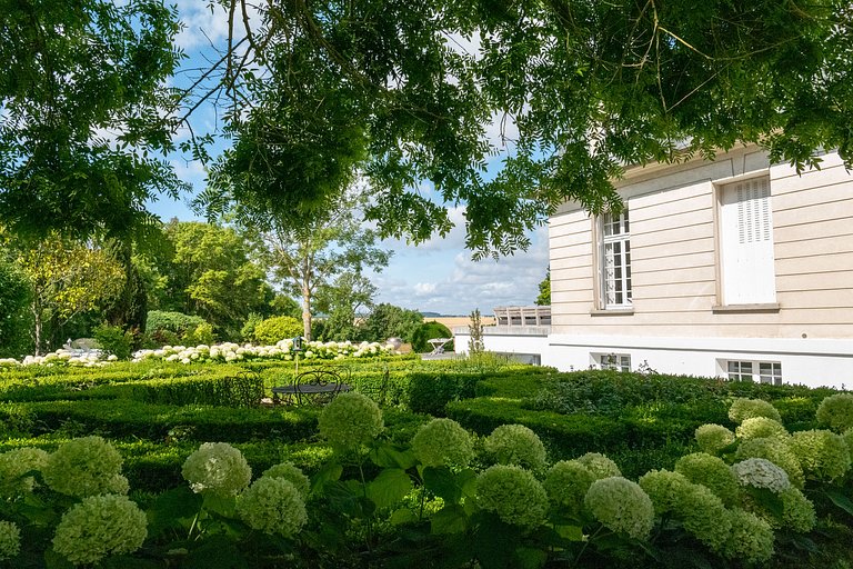 Idf003 - Stunning mansion next to Versailles