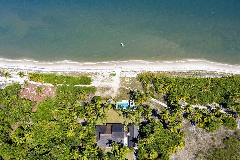 Bah329 - Hermosa villa frente al mar en Maraú