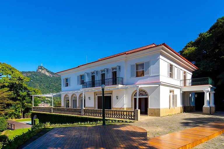 Rio250 - Exuberant mansion on top of Santa Teresa