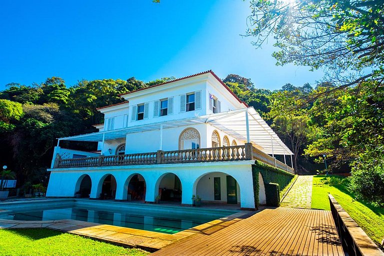 Rio250 - Exuberant mansion on top of Santa Teresa