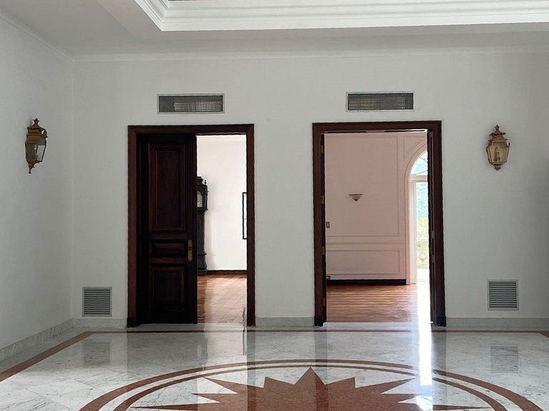 Rio250 - Gran mansión en lo alto de Santa Teresa