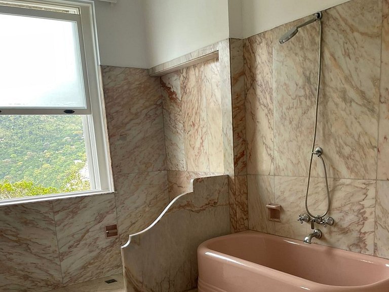 Rio250 - Manoir au sommet de Santa Teresa