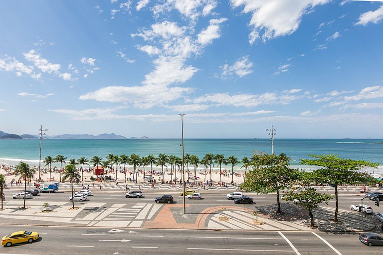 Rio171 - Beachfront apartment in Copacabana