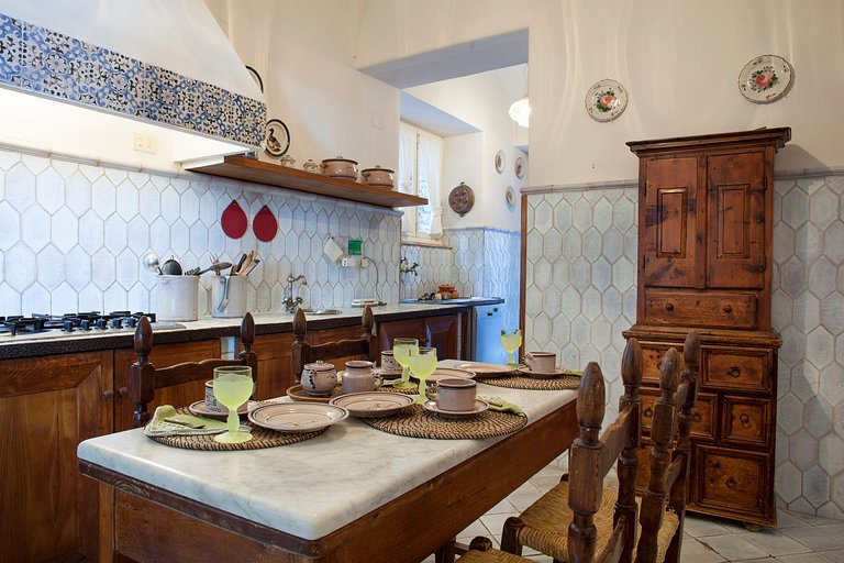 Cam018 - Uma Villa com Vistas Deslumbrantes na Ilha de Capri