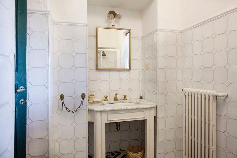 Cam018 - Une Villa aux Vues Imprenables sur l'Île de Capri